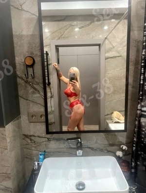 Lana Mulfa